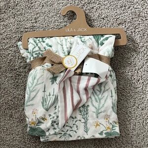 Kids Floral Muslin Swaddle Blanket - Green & Pink